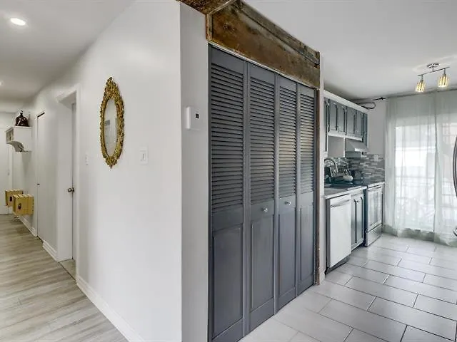 Homestay Cozy Shared Condo In Best Montreal Area Canada